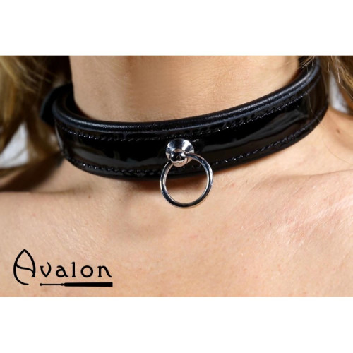 Avalon - SECRET - Collar med blank overflate og O-ring - Sort Avalon - SECRET - Collar med blank overflate og O-ring - Sort