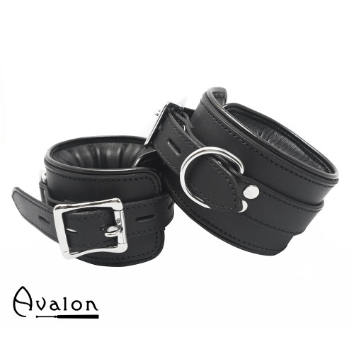 Avalon - ALCHEMY - Polstrede Fotcuffs - Sort Avalon - ALCHEMY - Polstrede Fotcuffs - Sort